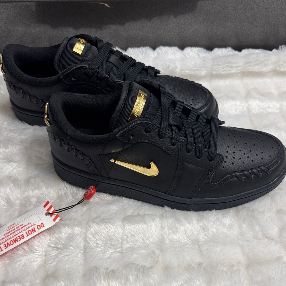 NIKE AIR JORDAN 1 LOW METHOD SNEAKERS! NWT Size 7.5 - Picture 6 of 11